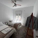 Luxury New 6 Pax Apart Downtown.