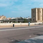 Apartamento en Córdoba Puente Romano y Torre Calahorra