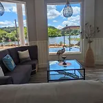 Casa Orilla el Lago