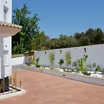 Apartamentos Rurales El Lago