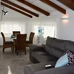 Apartamentos Rurales El Lago