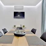 Apartamento Paseo De La Ribera