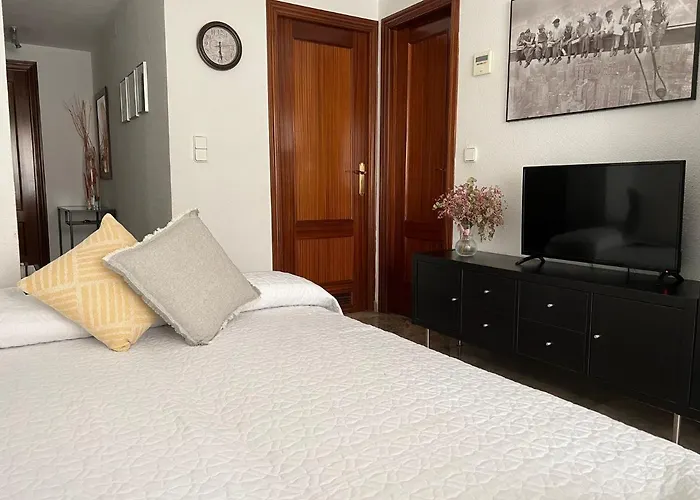 Apartamento Ciudad Jardin Con Parking