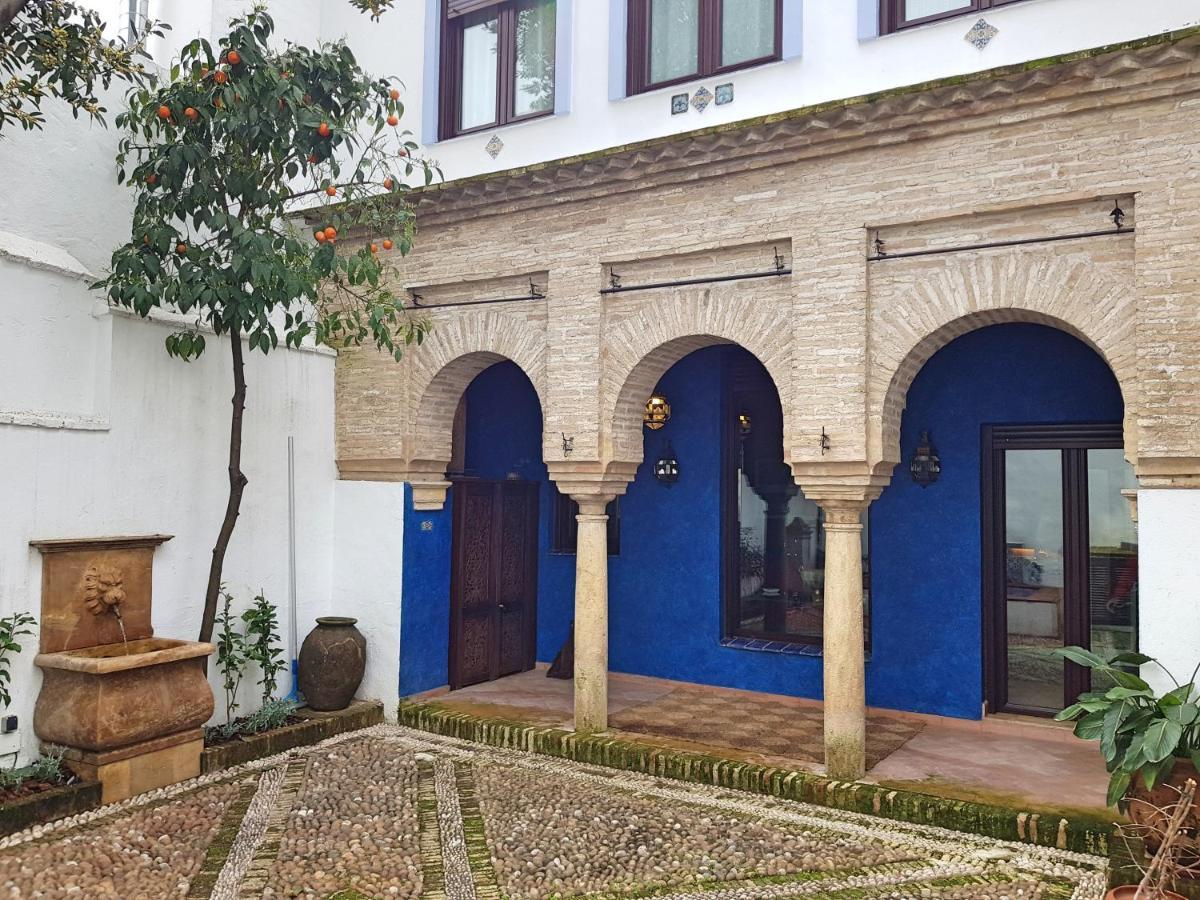 Mezquita De *