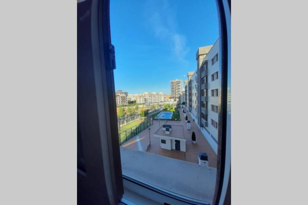 Piso Céntrico Con Piscina,parking Y Jacuzzi Córdoba