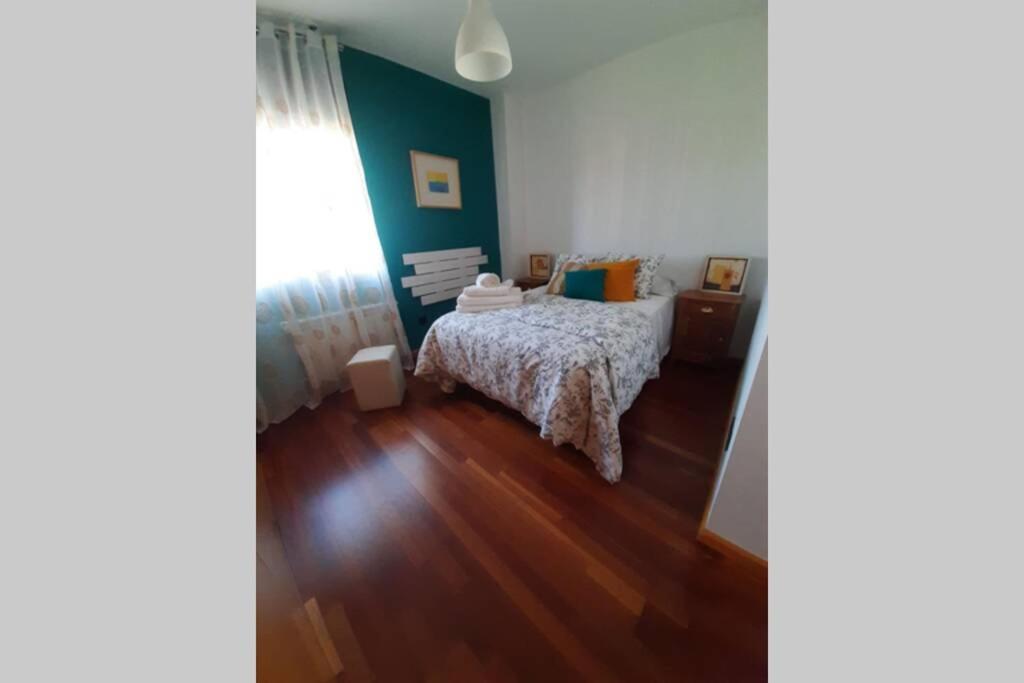 Piso Céntrico Con Piscina,parking Y Jacuzzi *