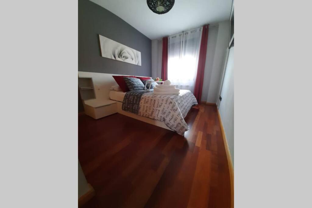 Piso Céntrico Con Piscina,parking Y Jacuzzi
