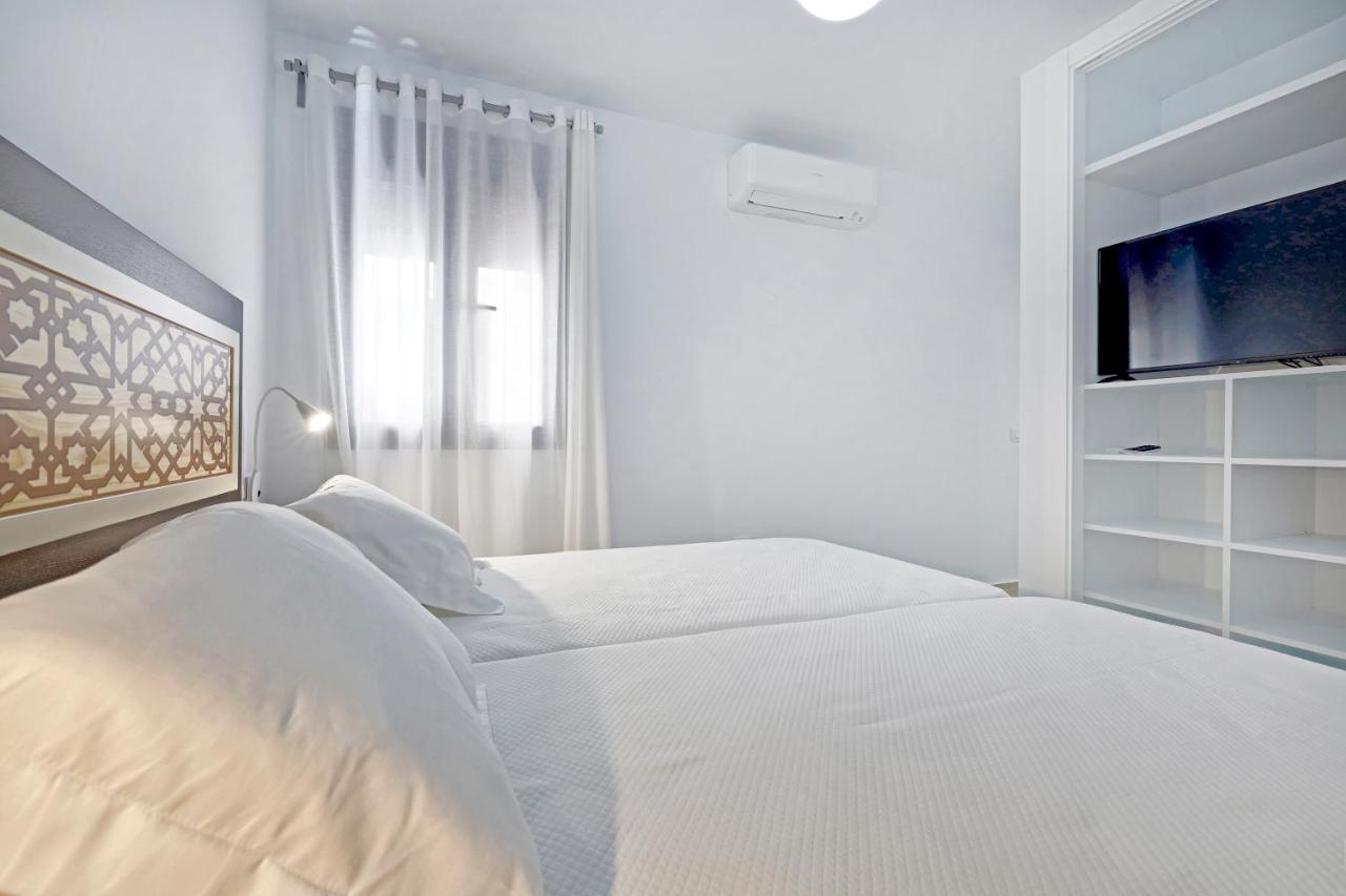 Tejón Y Marín, Nuevo En Casco Antigüo Apartamento *
