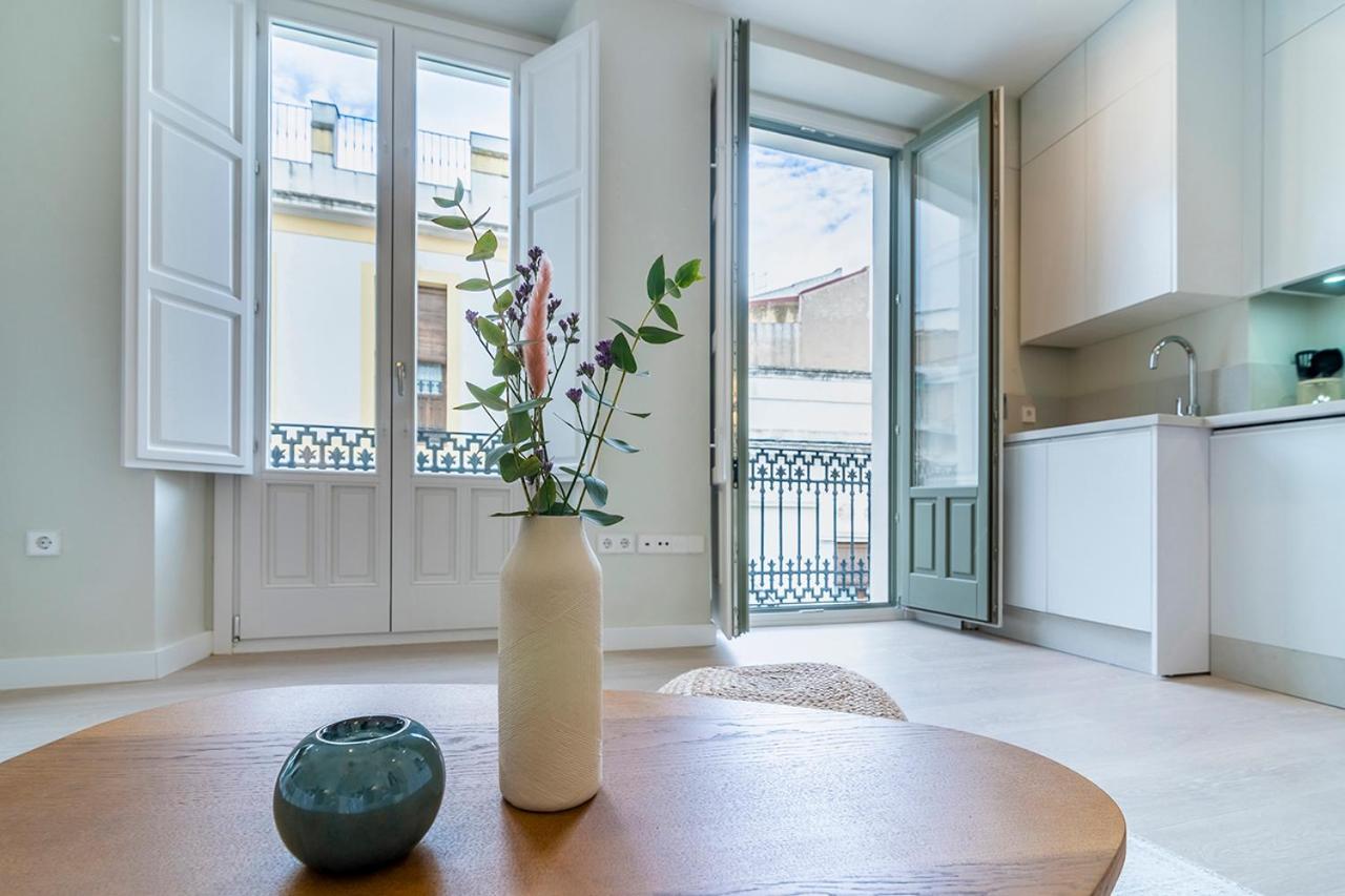 Center & Free Private Parking Apartment *