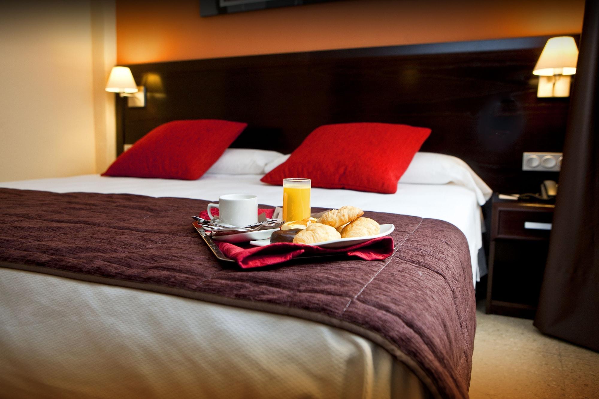 Colon Hotel 2*