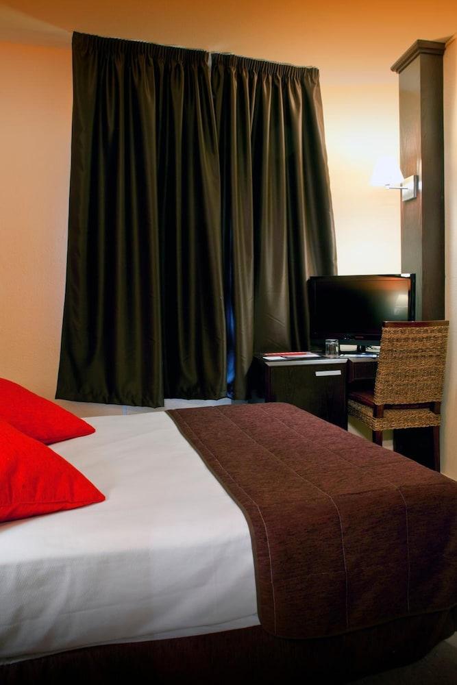 Colon Hotel 2*