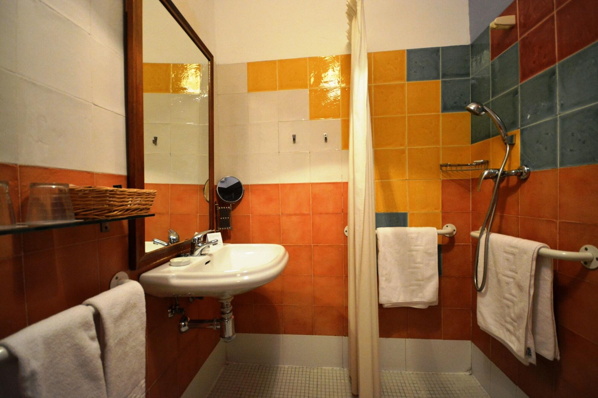 Hotel Casa De Azulejos 2*