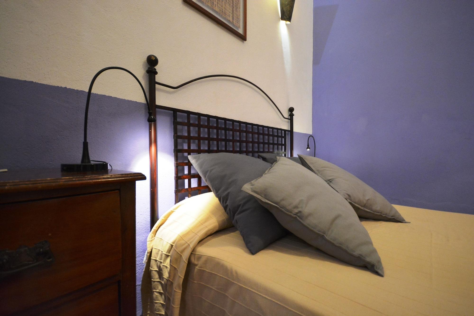 Casa De Azulejos Hotel 2*