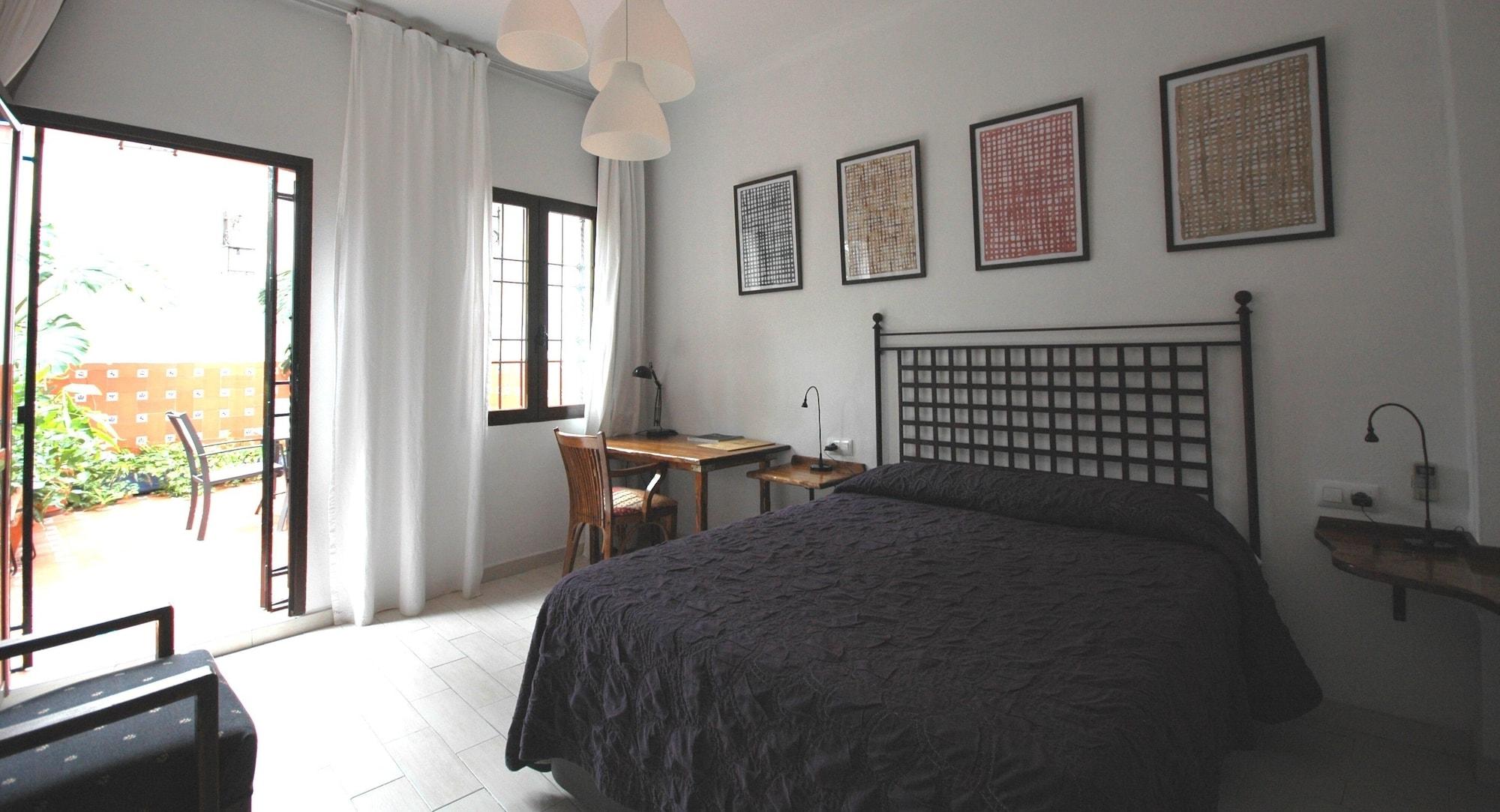 Casa De Azulejos 2*