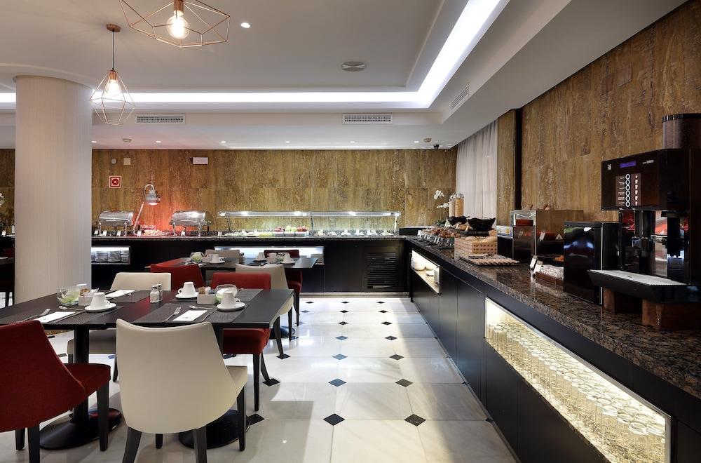 Eurostars Conquistador Hotel