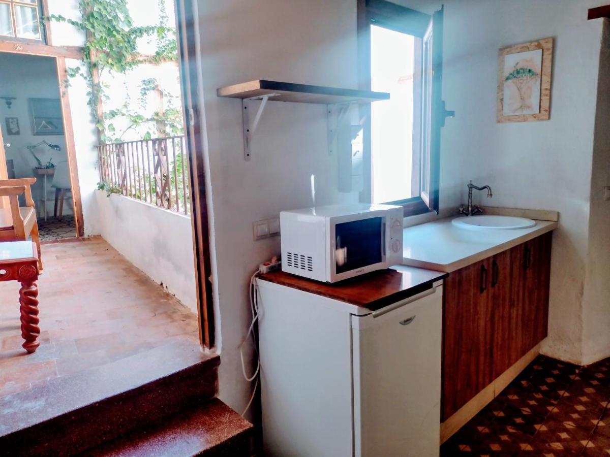 Casa Escondida - Residencia De Artistas Homestay