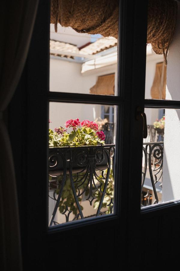 Casa Sirfantas Apartment
