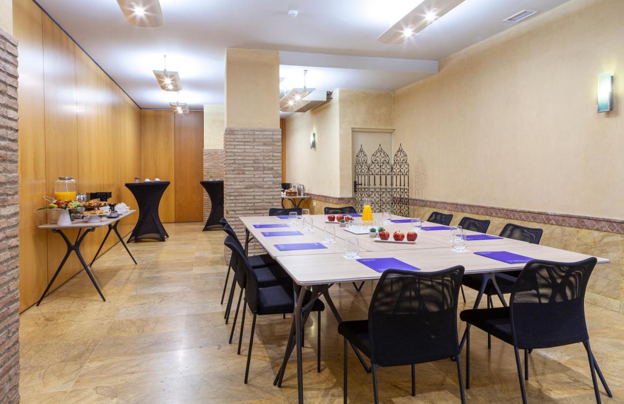 Hotel Maciá Alfaros 4*