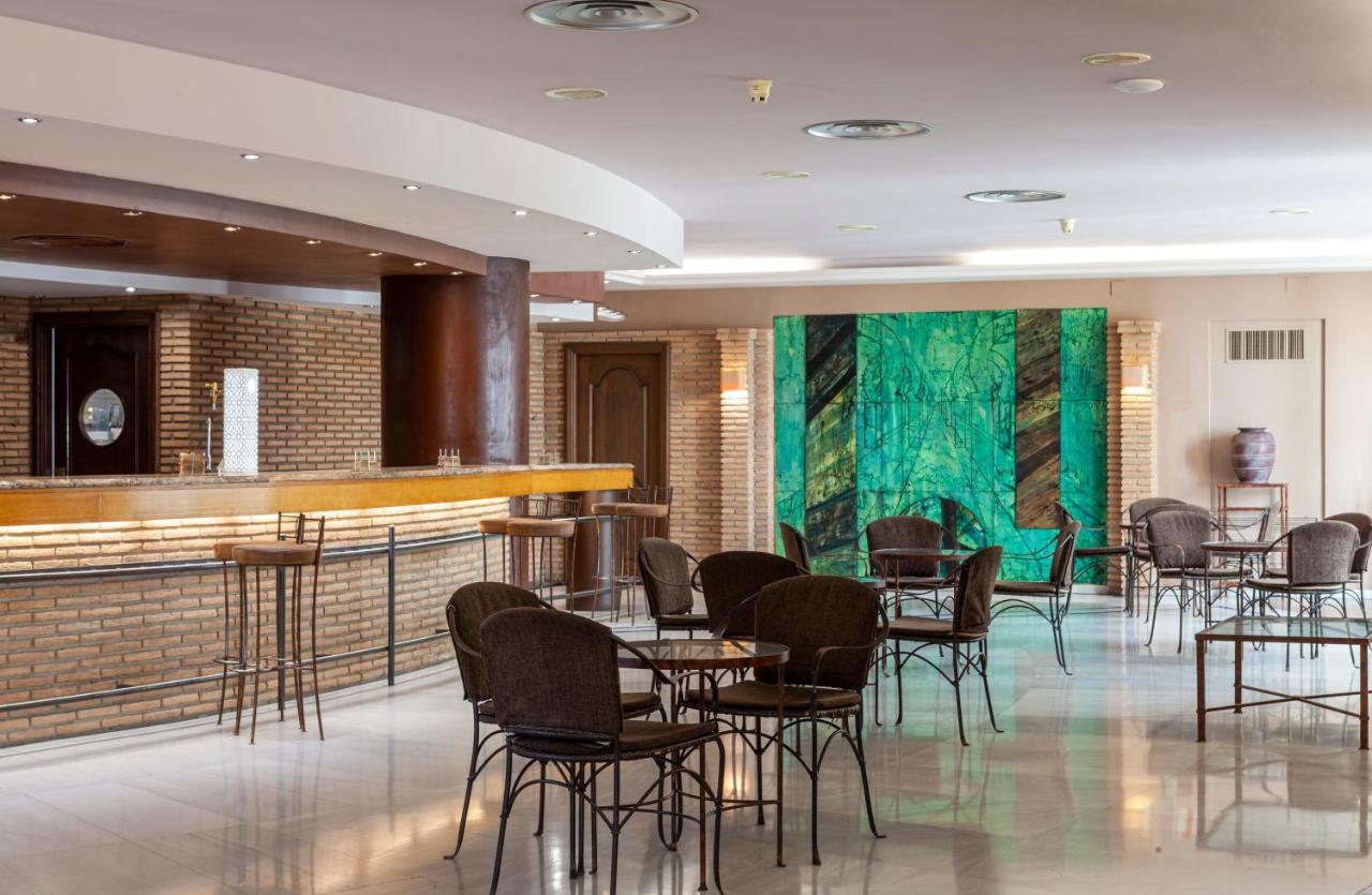 Maciá Alfaros Hotel 4*
