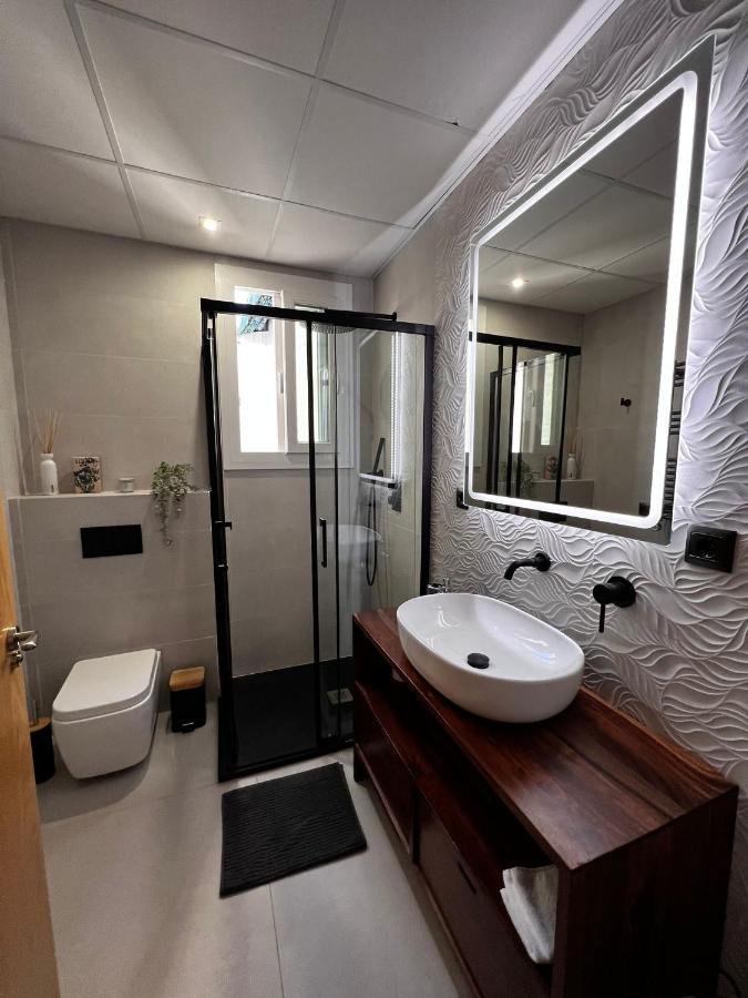 Luxury New 6 Pax Apart Downtown.