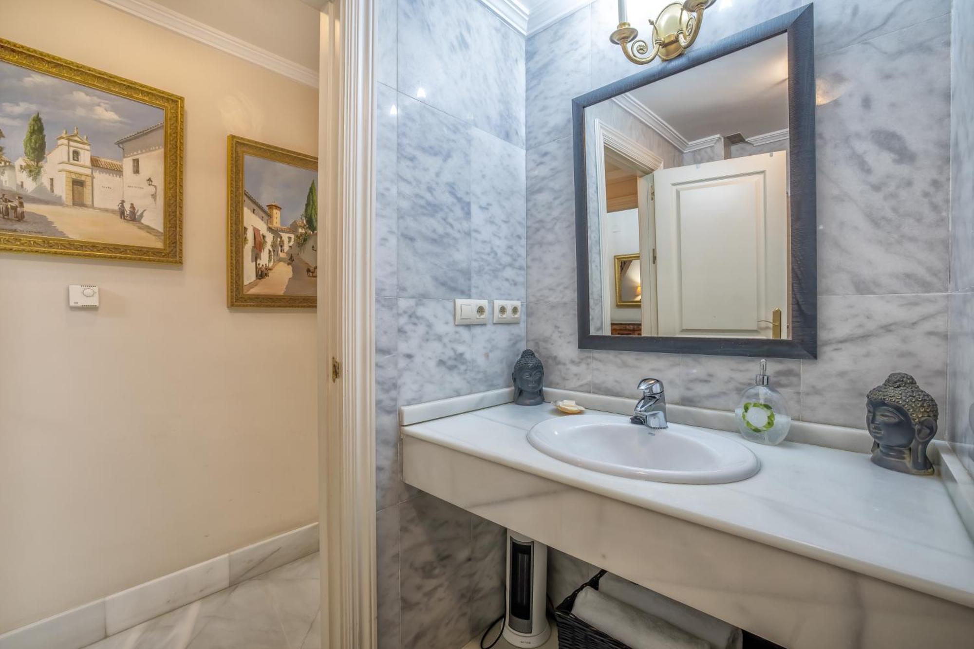 Palacio Marques Vega Armijo & Parking Incluido Apartment *