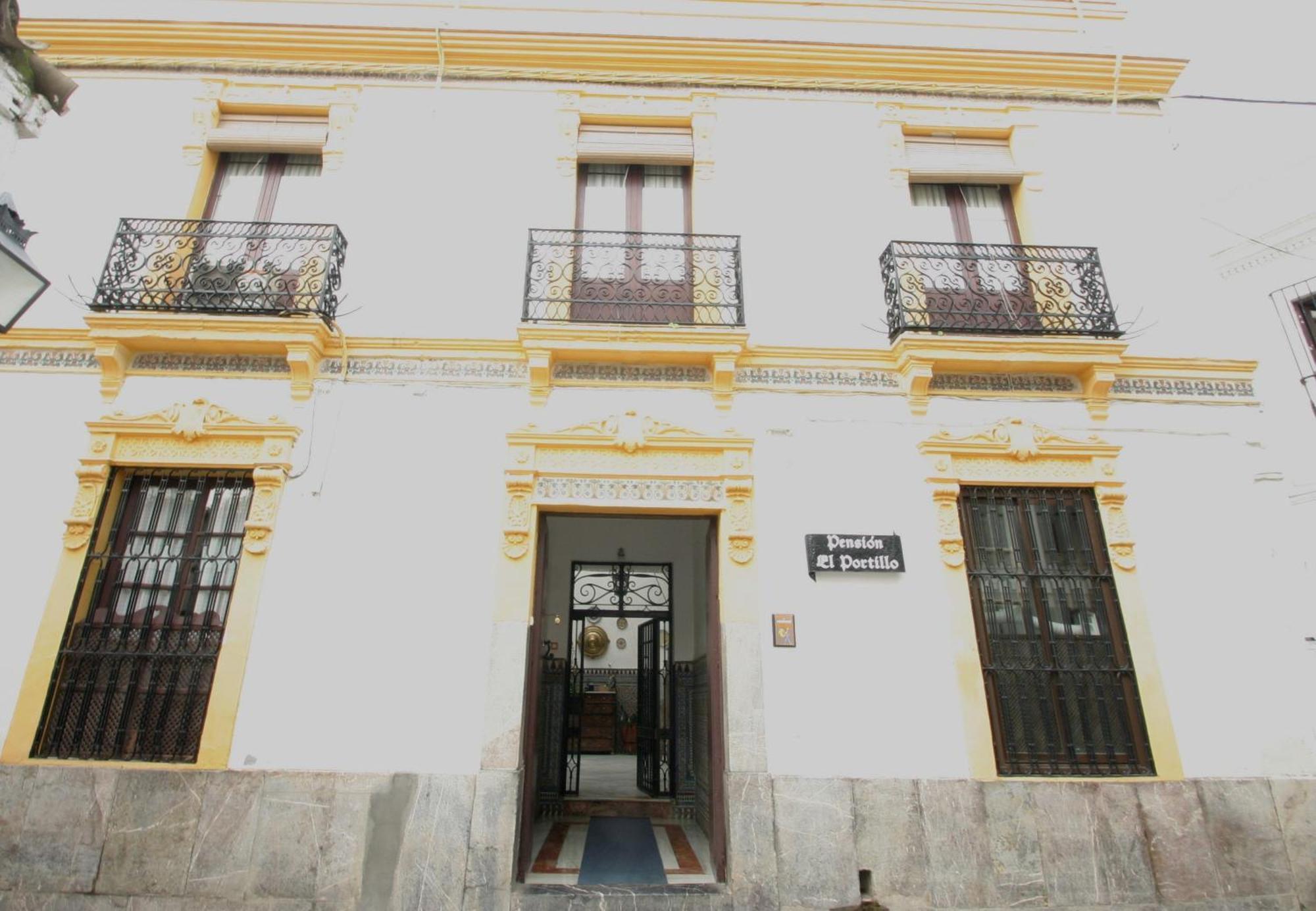 Guest house El Portillo 2*