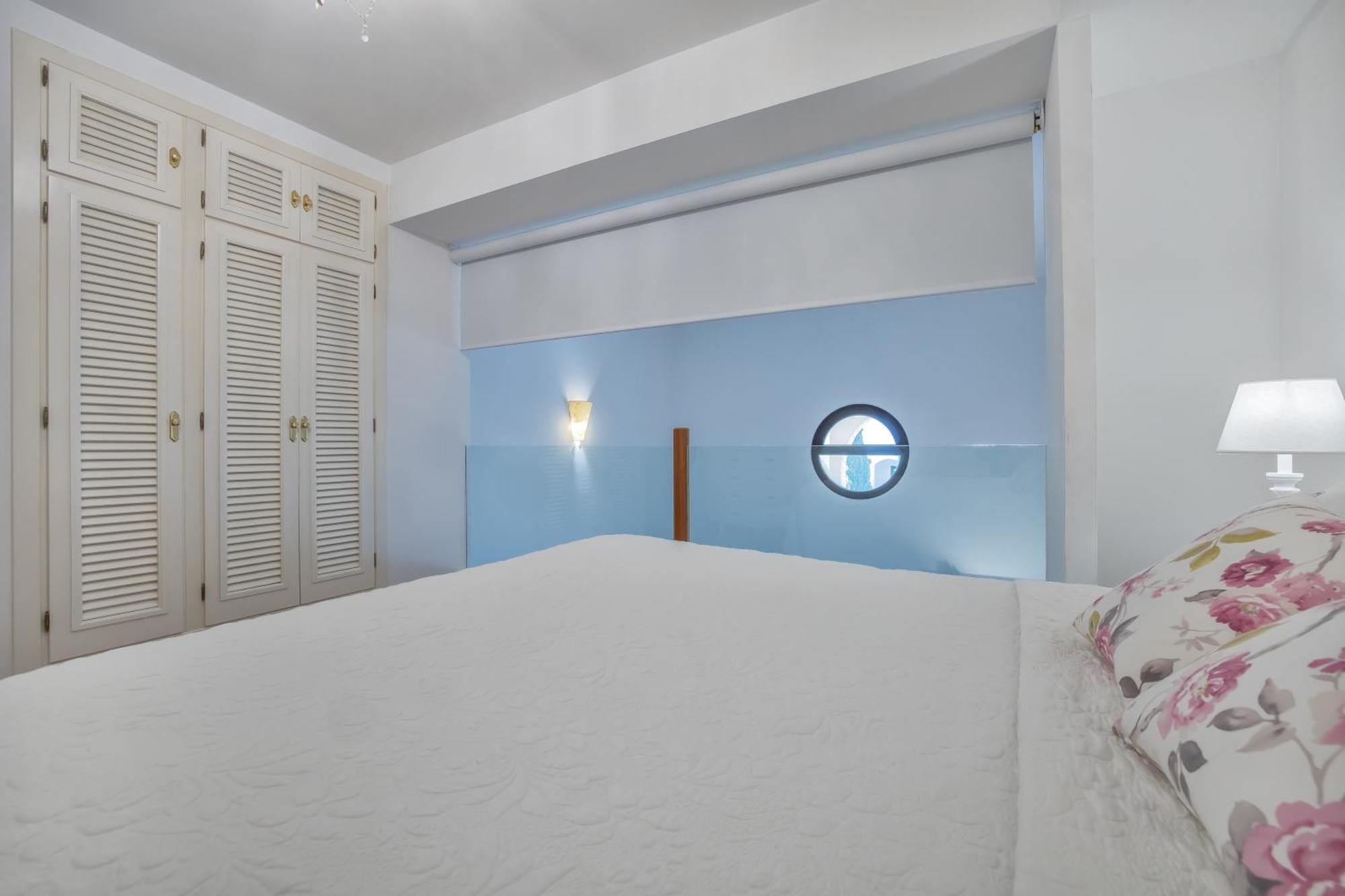 Santa Ana Free Parking Center Apartment Cordoba