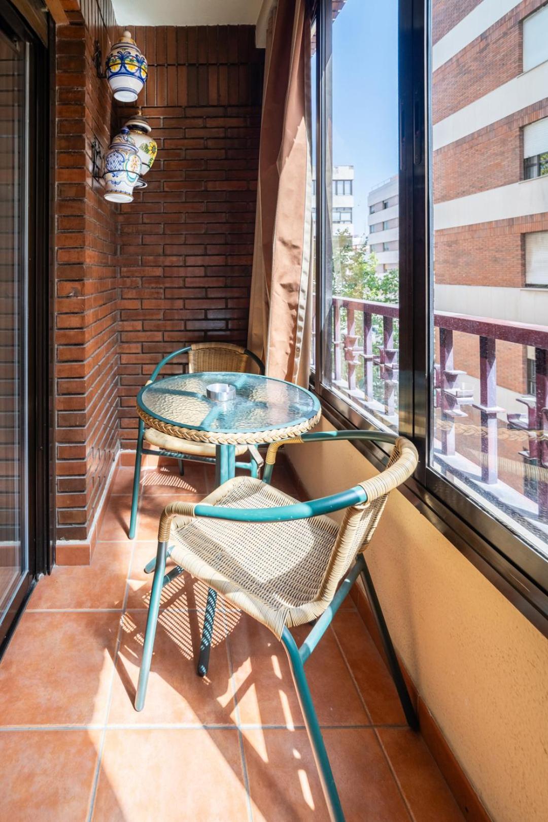 Gran En El Centro Con Parking Gratis Apartamento