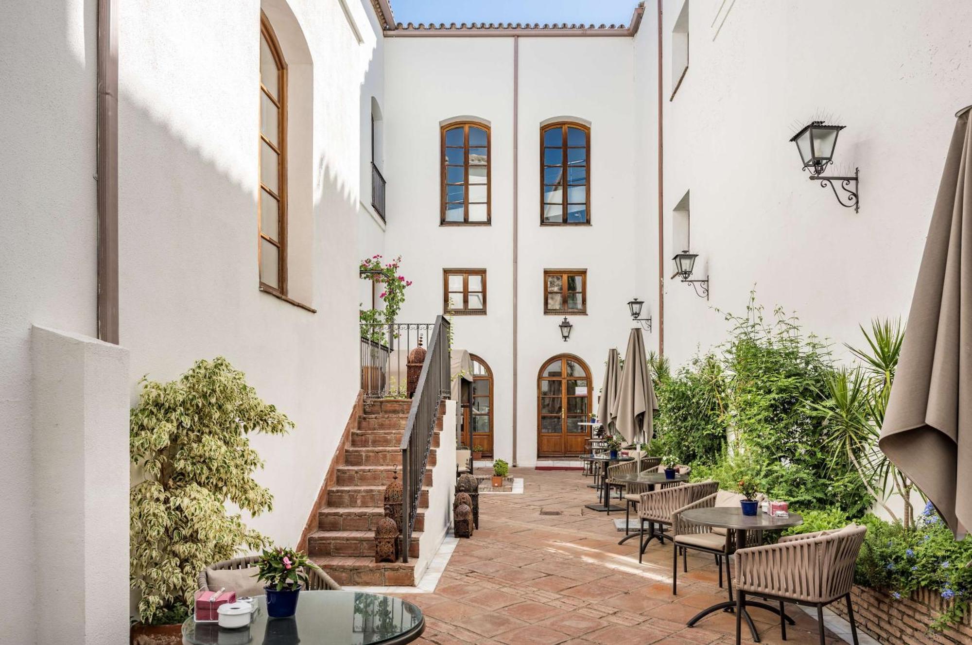 Hotel Nh Collection Amistad 4*
