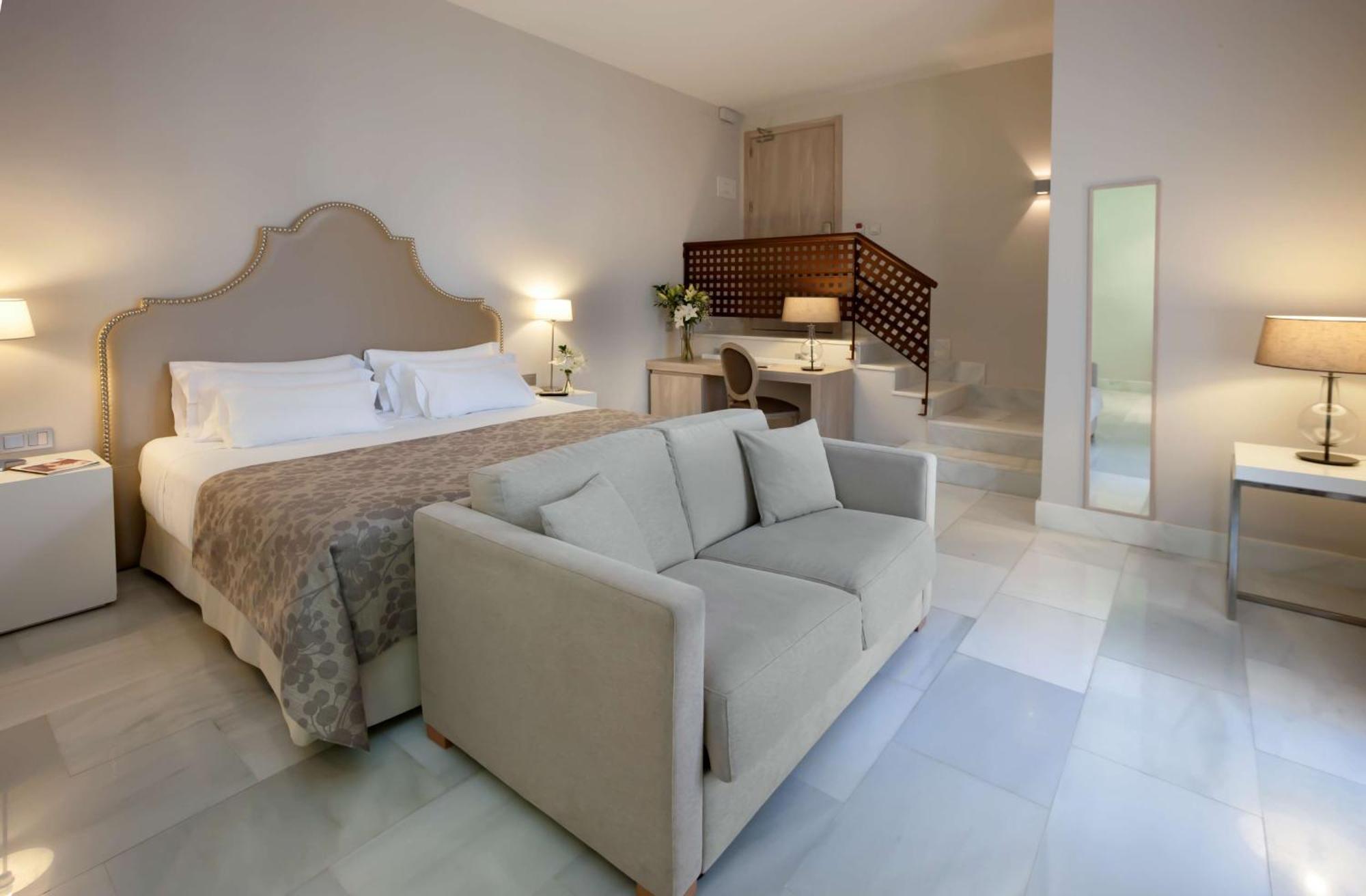 Nh Collection Amistad Hotel