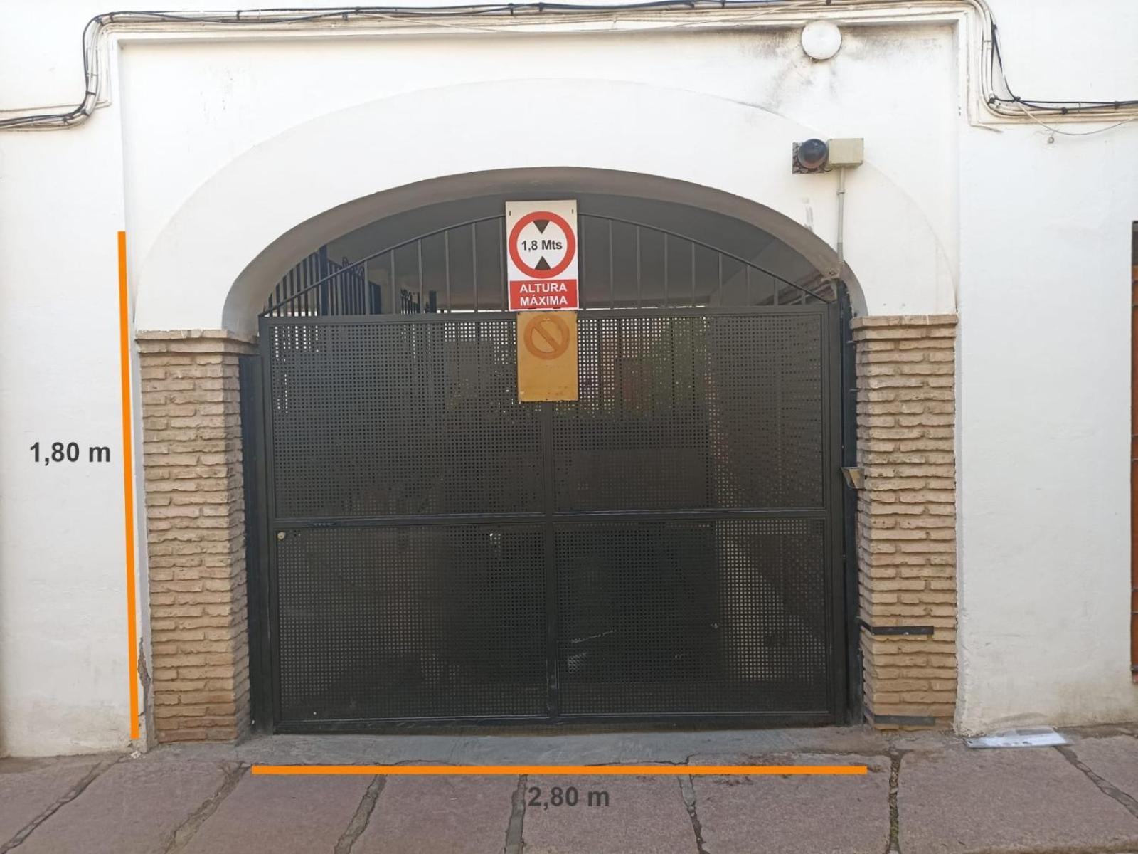 Apartment Con Patio Cordobes En San Basilio & Parking *