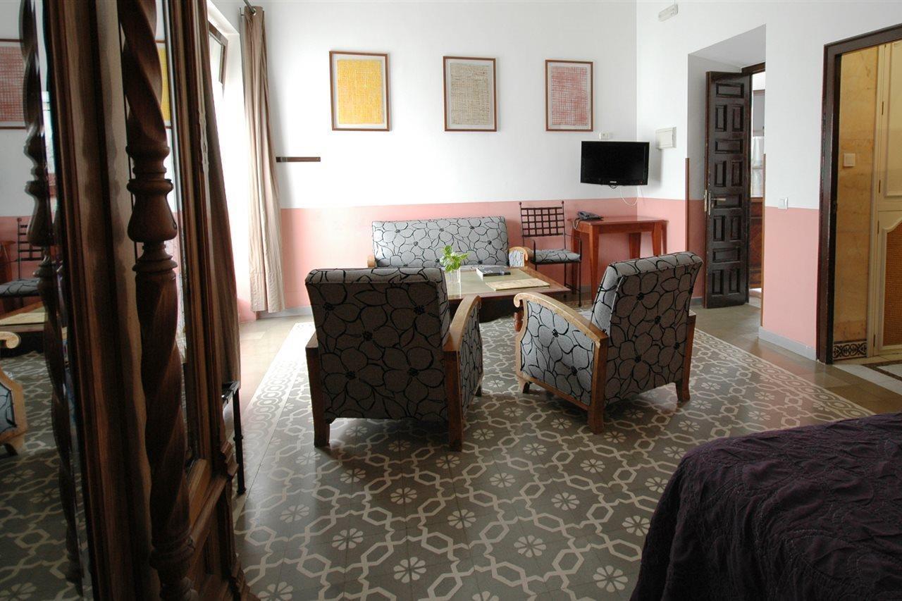 Casa De Azulejos Hotel 2*