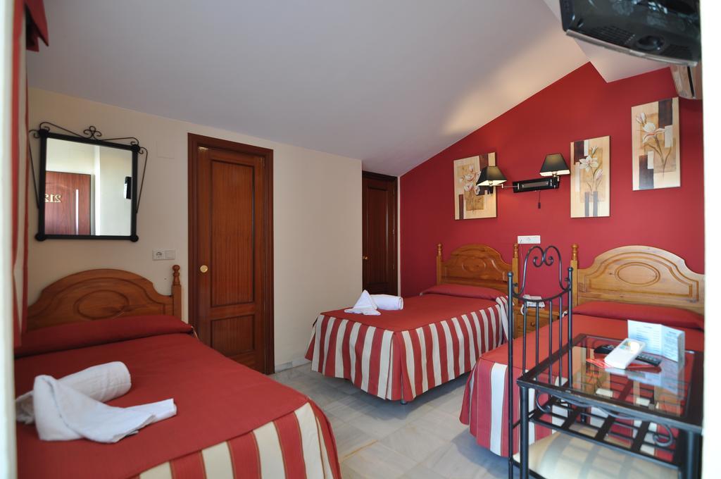 La Fuente Guest house *