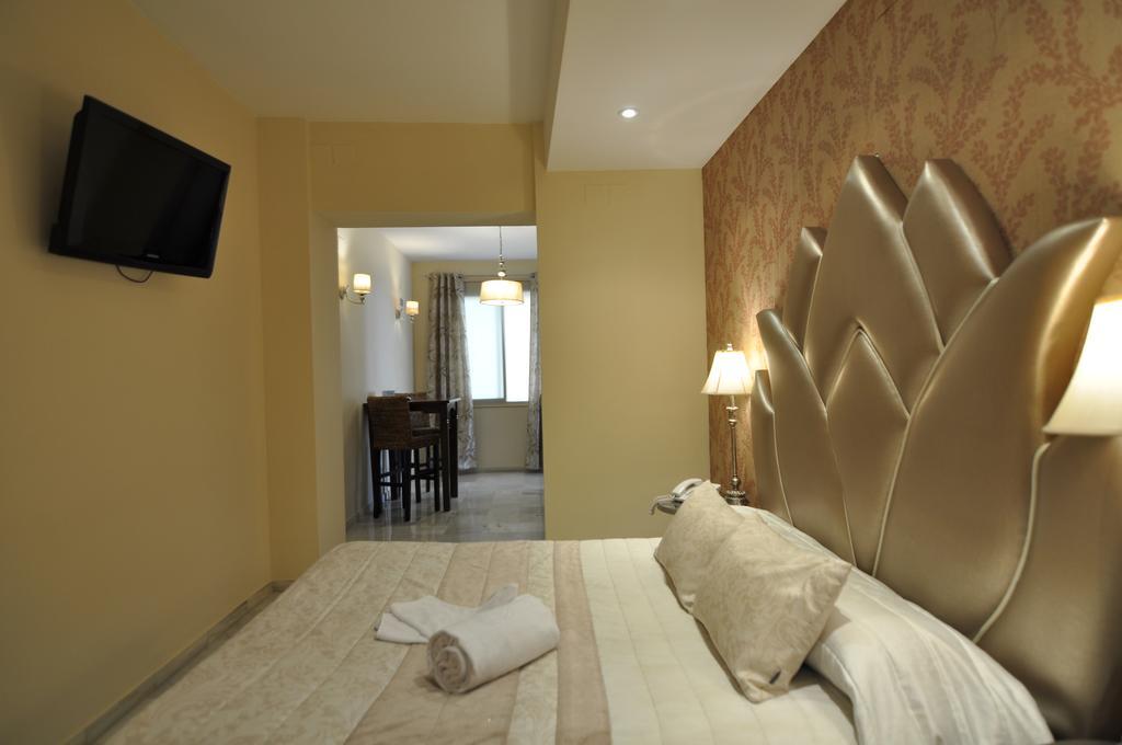 La Fuente Guest house *