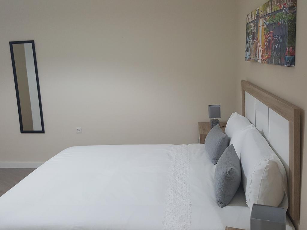 Apartamento Eduardo Lucena 5, Medina Azahara Córdoba