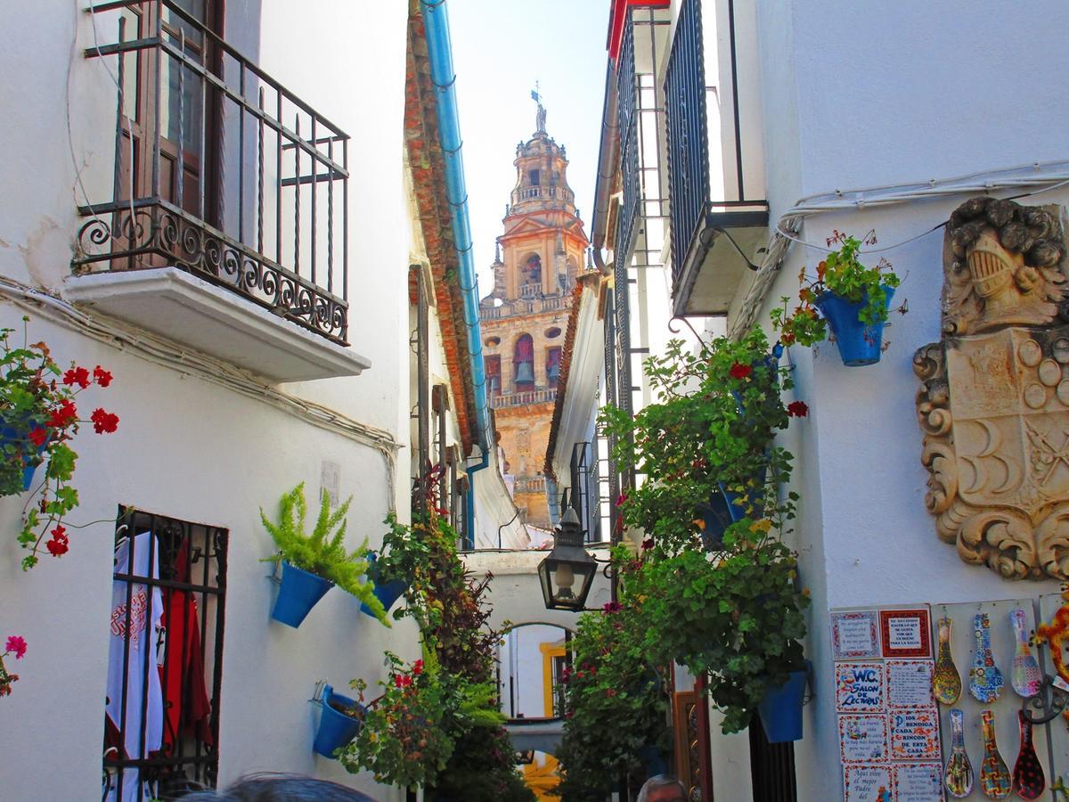 Con Encanto Lubi I
