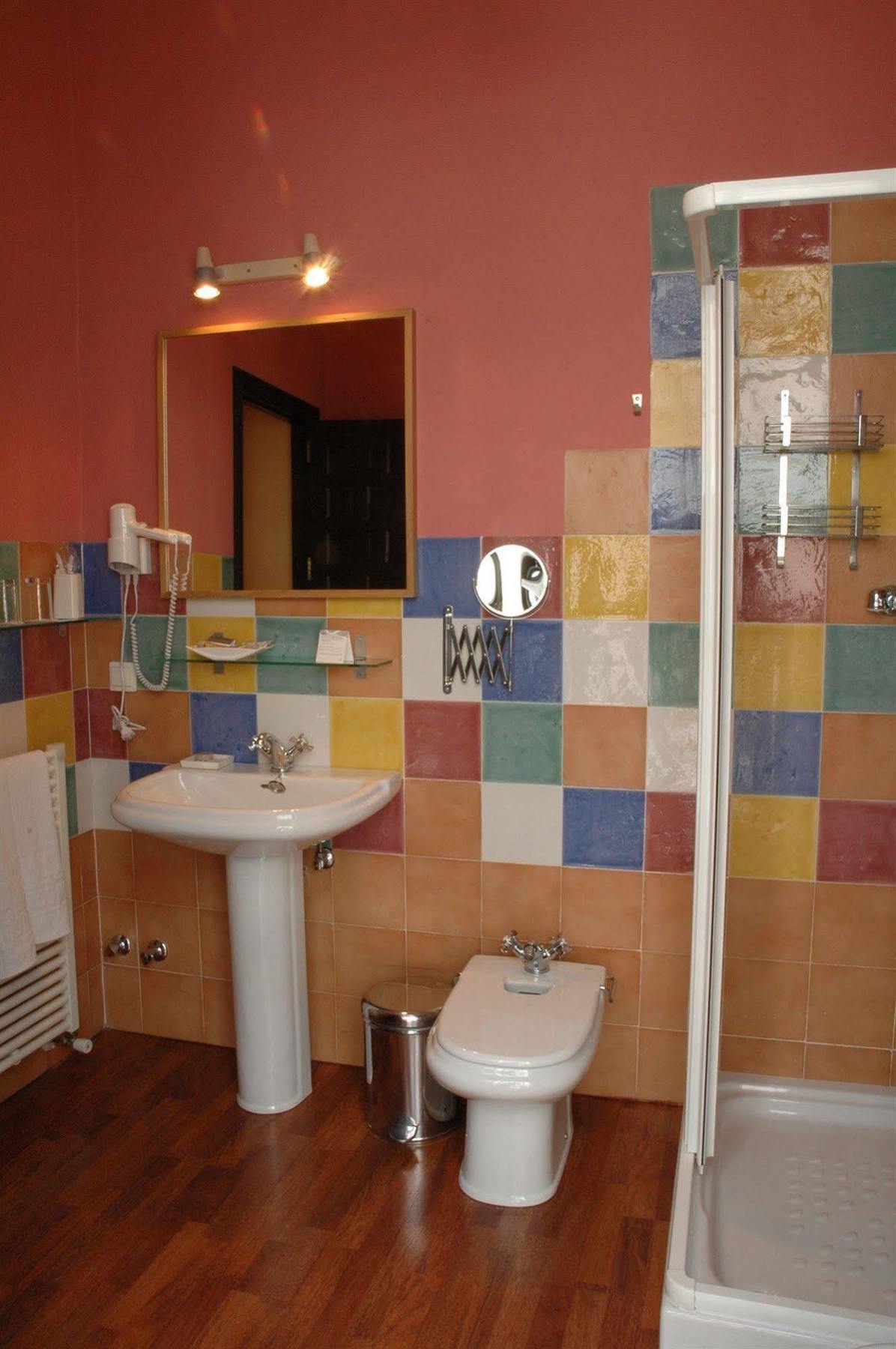 Casa De Azulejos Hotel