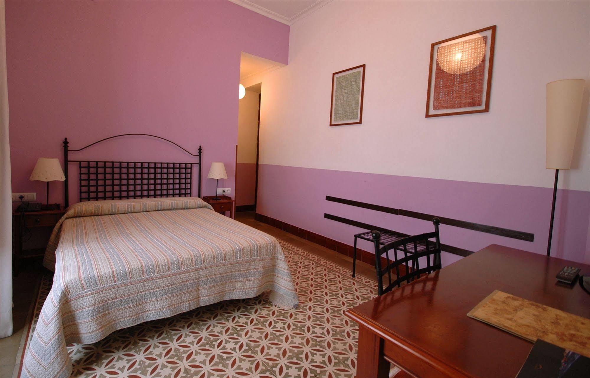 Casa De Azulejos Hotel 2*