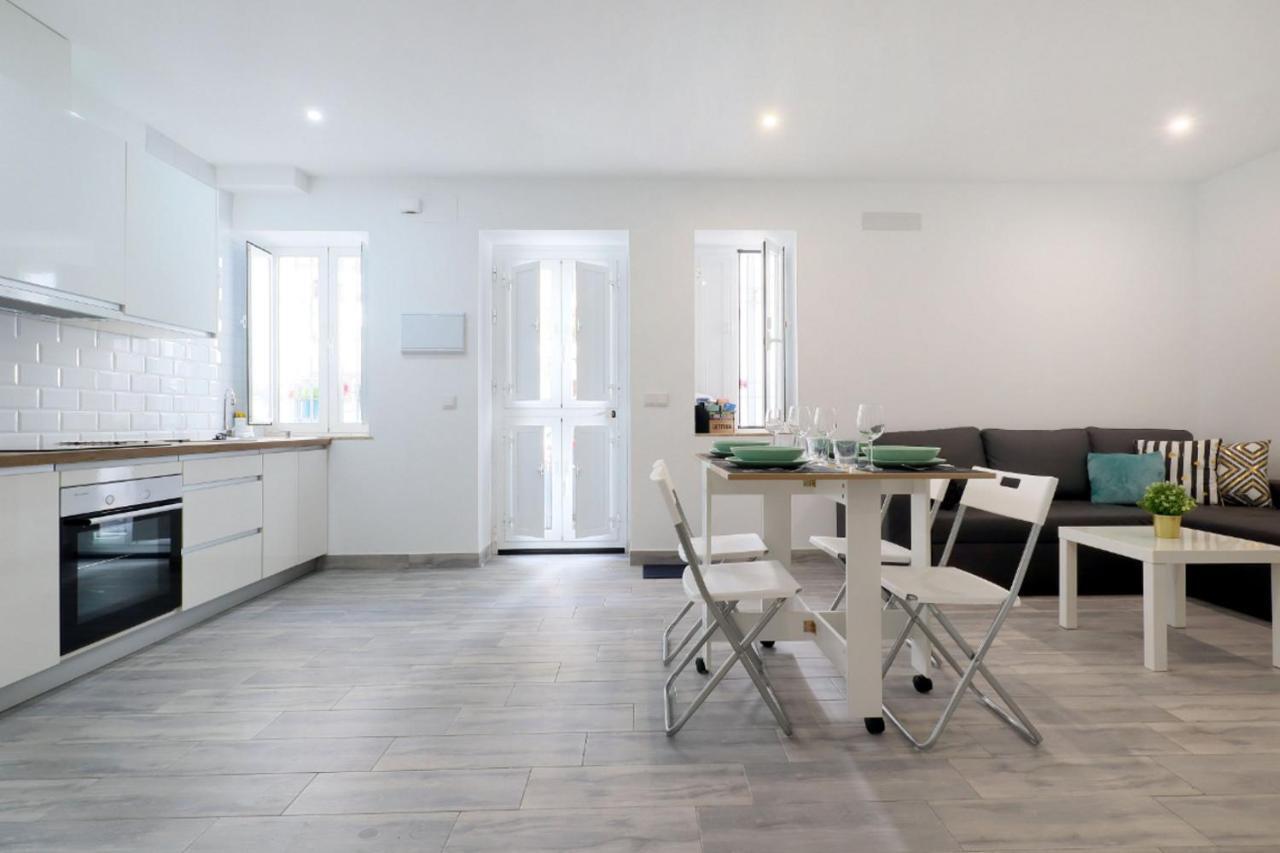Acogedor Loft En Bajo Centrico Con Parking Wifi *