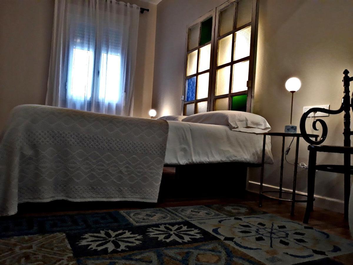 Urban El Postigo Homestay