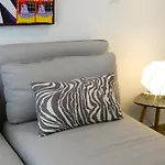 Azhar Suites