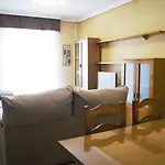 Amplio Piso 8 Mts Mezquita - Wifi - A/C - Parking