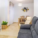Beautiful Apartment In Cordoba With Kitchenette