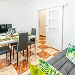 Beautiful Apartment In Cordoba With Kitchenette