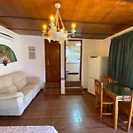 TrassierraRooms D Habitación equipada con cocina y baño en Córdoba