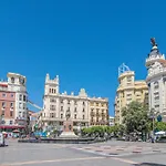 Beautiful Apartment In Cordoba With Kitchenette