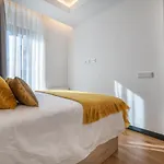 Olivia Suites Apartments