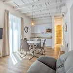 Victoria Suites Apartments