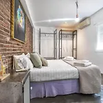 Moderno y céntrico apartamento en Tesoro 6