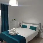 La Reina Home